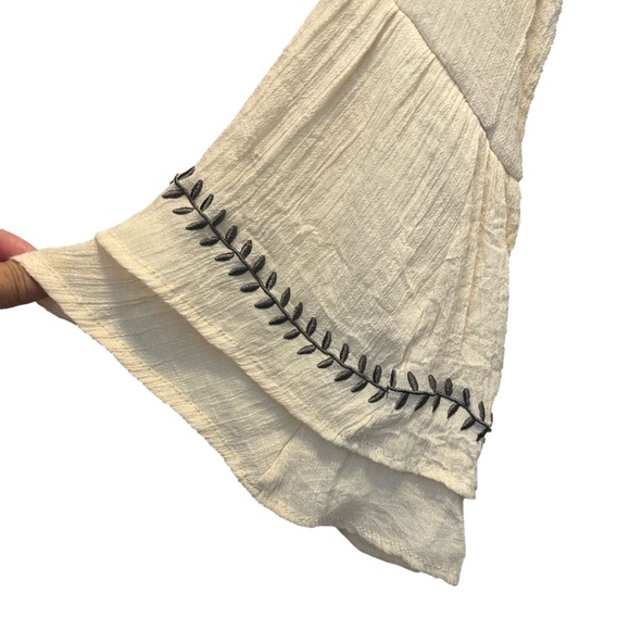 Indigo Soul Large Embroidered Women’s Top Bell Sleeves Asymmetrical Lined - Picture 3 of 5